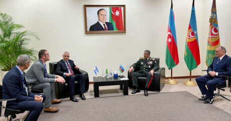 Министр обороны Азербайджана встретился с главой израильской компании Rafael