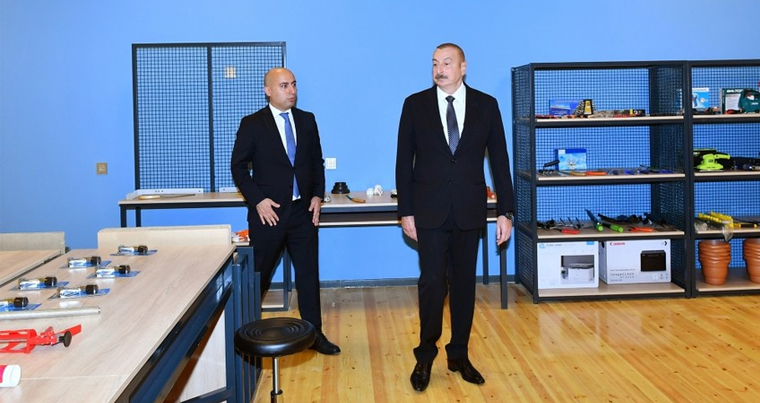 Ильхам Алиев принял участие в открытии новой школы номер 335 в поселке Бинагади
