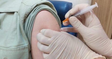 В Азербайджане за сутки от COVID-19 вакцинированы 805 человек