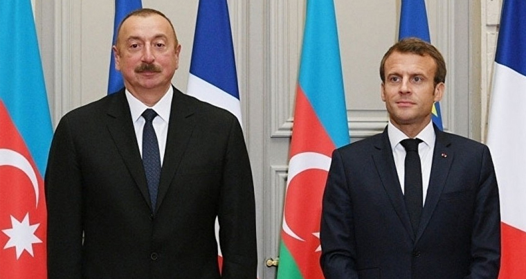Президент Эмманюэль Макрон позвонил Президенту Ильхаму Алиеву
