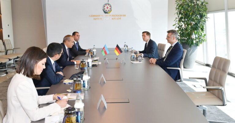 Микаил Джаббаров обсудил с послом Германии торгово-экономическое сотрудничество стран