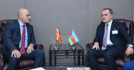 Глава МИД Азербайджана встретился с премьер-министром Северной Македонии
