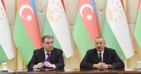 Президент Ильхам Алиев позвонил Президенту Таджикистана Эмомали Рахмону