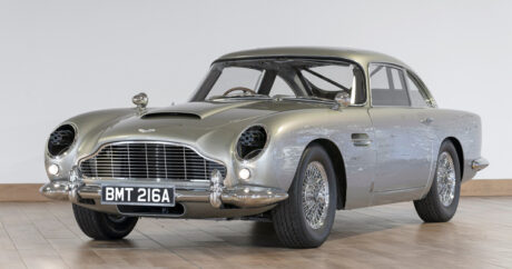 Aston Martin Джеймса Бонда продали на аукционе