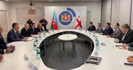 Азербайджан и Грузия обсудили реализацию Черноморской подводной линии электропередачи