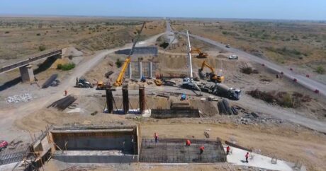 В Карабахе ведутся работы по строительству 9 автомагистралей и 2 железных дорог