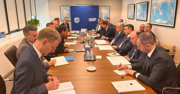 Азербайджан обсудил с МВФ перспективы дальнейшего сотрудничества