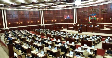 В парламенте Азербайджана началось обсуждение нового законопроекта