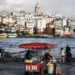 Турпоток в Стамбул растет: мегаполис за месяц посетило более 1,5 млн иностранцев