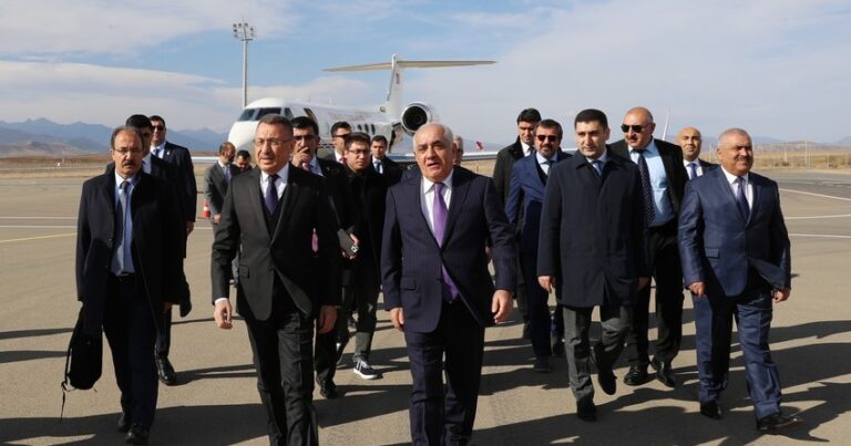 Вице-президент Турции ознакомился с Физулинским международным аэропортом