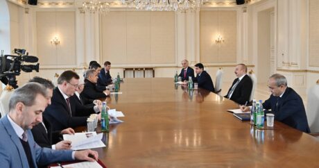 Ильхам Алиев принял делегацию во главе с Президентом Республики Татарстан