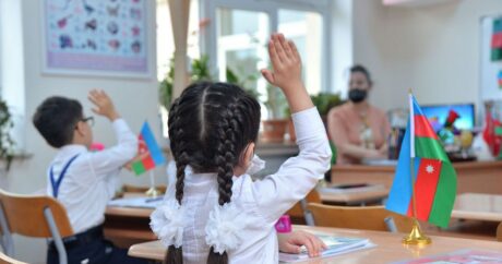 С завтрашнего дня в школах Азербайджана начинаются осенние каникулы