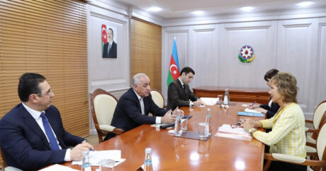 Али Асадов встретился с исполнительным секретарем Европейской экономической комиссии ООН