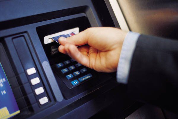 В Азербайджане разработают решение по выдаче кредитов через банкоматы