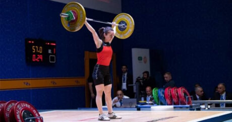 Азербайджанская тяжелоатлетка завоевала бронзовую медаль на международном турнире