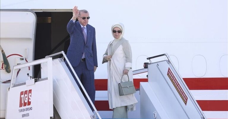 Президент Эрдоган отправился на саммит G20 в Индонезии