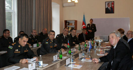 Делегация НАТО проводит встречи в Баку