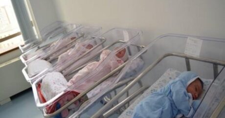 Обнародовано число новорожденных в Азербайджане с начала года