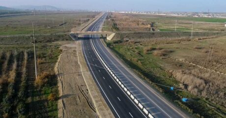 Большая часть реконструируемого участка дороги Баку-Губа-граница с РФ введена в эксплуатацию