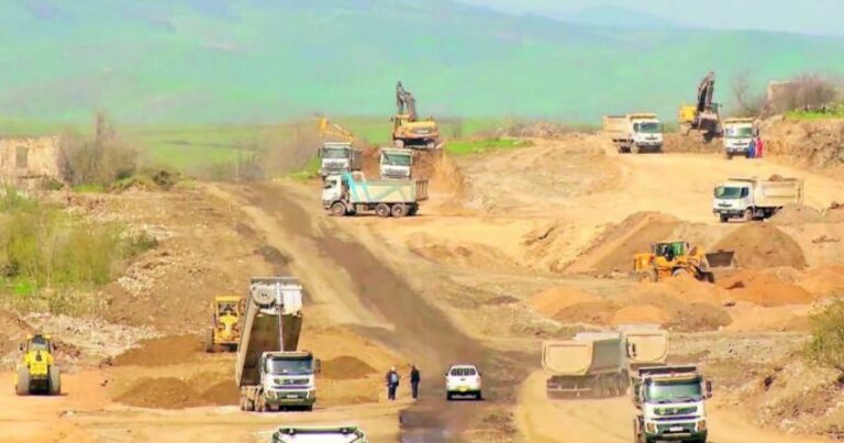 Утвержден проект о выдаче иностранцам двухлетнего разрешения на работу в Карабахе