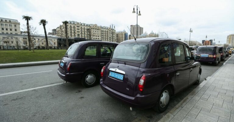 Министерство: В Баку около 20% такси имеют особую лицензию