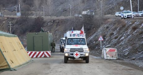 3 машины Международного Комитета Красного Креста проехали по Лачинской дороге
