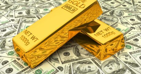 Стоимость золота выросла на фоне ослабления доллара