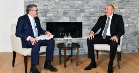 В Давосе состоялась встреча Президента Ильхама Алиева с вице-президентом компании CISCO по глобальным инновациям