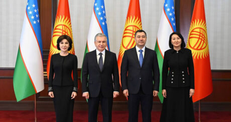 Президент Шавкат Мирзиёев прибыл в Бишкек