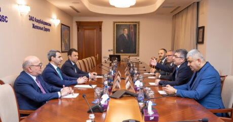 Азербайджан и Турция оптимизируют грузоперевозки по БТК