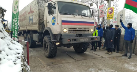 По Лачинской дороге беспрепятственно проехали 20 грузовых машин РМК