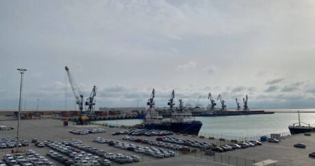 Непогода не повлияла на работу Бакинского морского порта