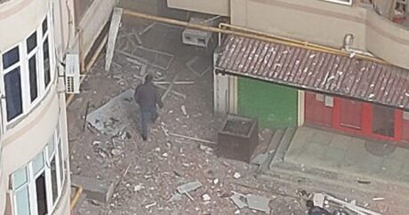 В Баку произошел сильный взрыв в жилом доме