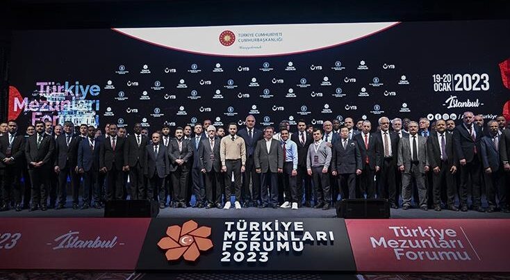 В Стамбуле стартовал Форум выпускников вузов Турции