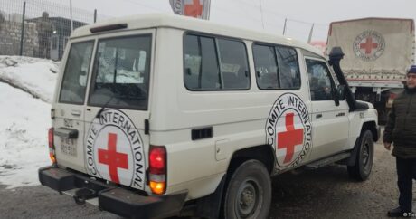 По Лачинской дороге беспрепятственно проехала колонна из 6 автомашин Красного Креста