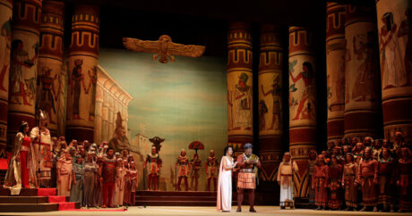 В Баку состоялся показ оперы «Аида»
