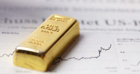 Цена золота закрепилась в районе 1890 долларов за унцию
