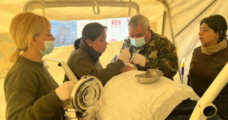 В мобильном полевом госпитале МЧС Азербайджана медуслуги оказаны 215 потерпевшим