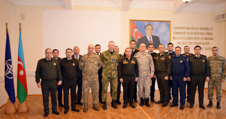 В Баку завершился учебный курс НАТО