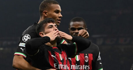 «Милан» выиграл матч в плей-офф Лиги чемпионов впервые с 2013 года