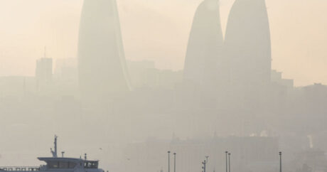 В Баку и на Абшеронском полуострове наблюдается пыльный туман