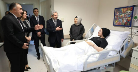 Посол Азербайджана в Турции посетил в больнице детей, пострадавших в результате землетрясения