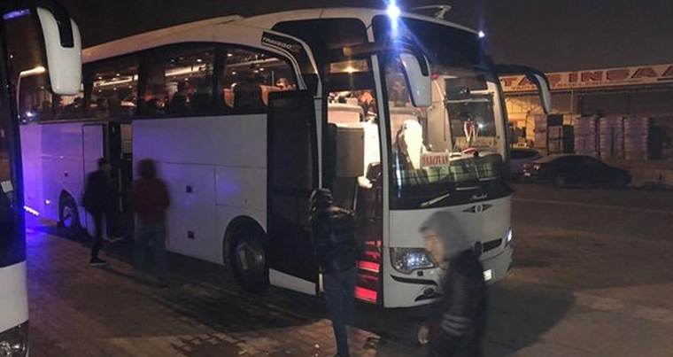 МИД: Эвакуированные из Турции граждане Азербайджана направляются к границе с Грузией
