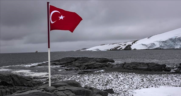 Участники VII научной экспедиции Турции достигли Антарктики