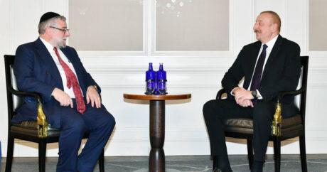 Президент Ильхам Алиев встретился в Мюнхене с президентом Конференции европейских раввинов