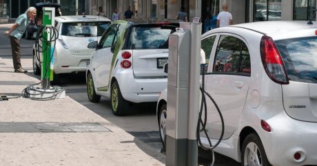 Азербайджан более чем в 9 раз увеличил импорт электромобилей