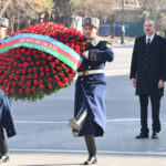 Ильхам Алиев посетил памятник Ходжалинскому геноциду