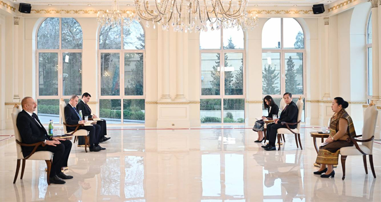 Ильхам Алиев принял верительные грамоты новоназначенного посла Лаоса в Азербайджане