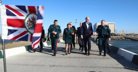 Министр Великобритании по делам Европы и Северной Америки находится с визитом в Азербайджане