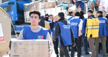 Азербайджанские волонтеры в зоне землетрясения оказали помощь десяткам тысяч пострадавших